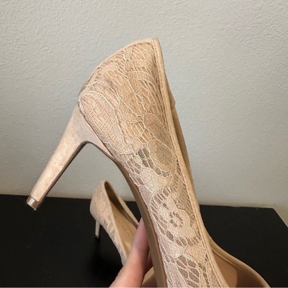 Kelly & Katie Light Pink Lace Pointed Toe High Heels - Picture 10 of 16